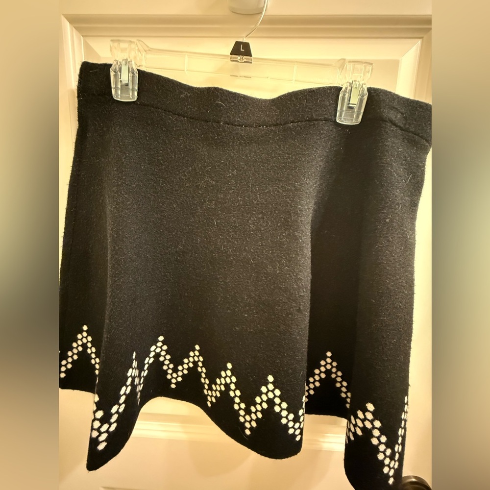 Black and White Patterned Women's Skirt